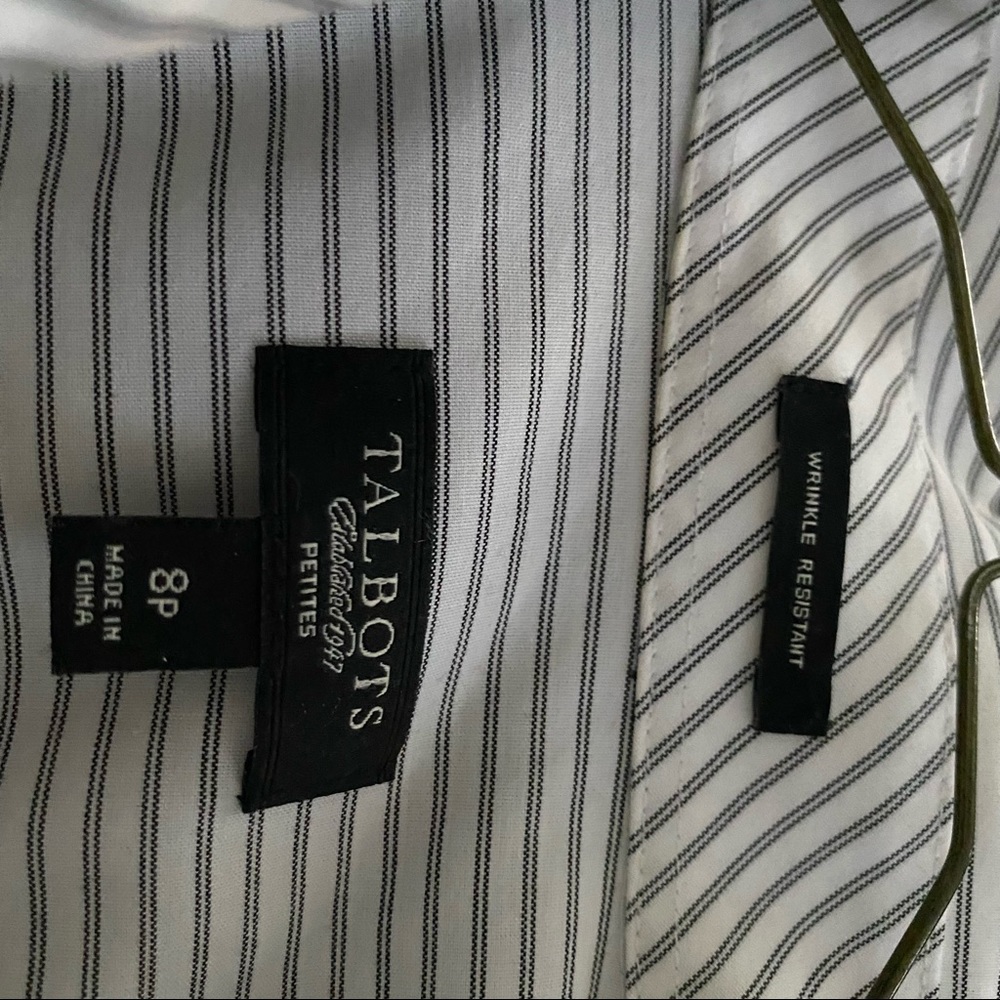 Talbots 8p wrinkle resistant shirt, black internet stripe.  Perfect! - Picture 3 of 4